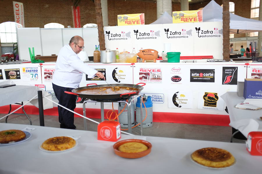 Elaboración de una paella y concurso de tortillas 