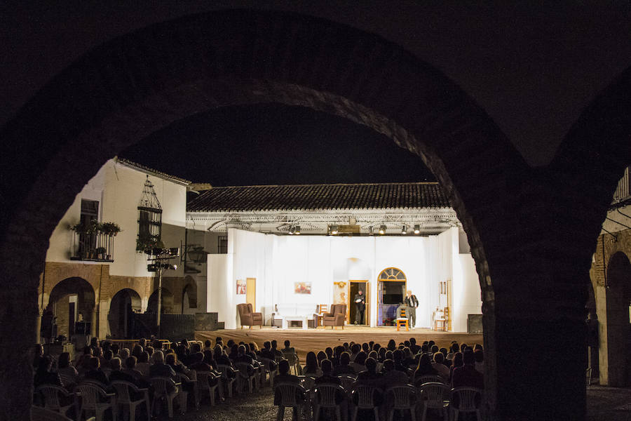 Lo mejor de Yllana despide 'La plaza con humor'
