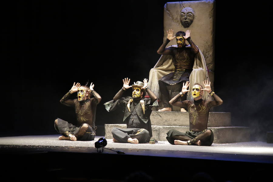 Comedia musical con la obra The Primitals