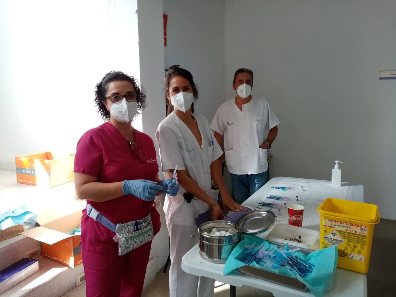 Parte del equipo de vacunación en Zalamea de la Serena 