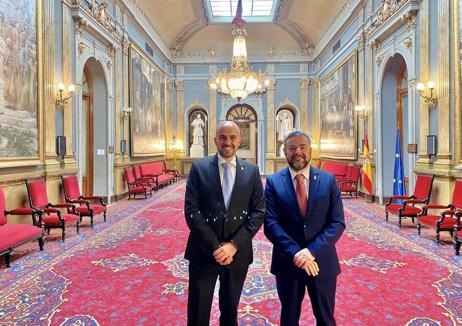 Imagen secundaria 1 - Zalamea estuvo presente en la jornada cultural 'Elio Antonio de Nebrija: puente de unión territorial y cultural de España, Europa e Iberoamérica'