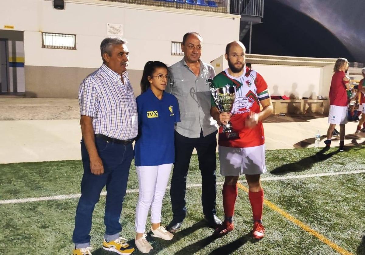 El CD Monterrubio se hizo con el Trofeo Baltasar Pérez