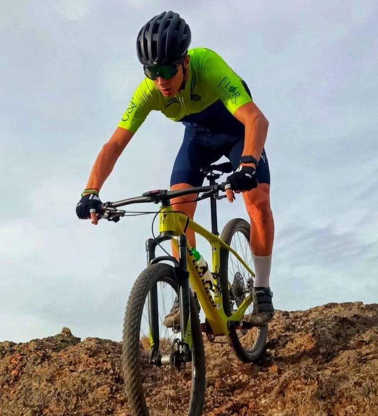 Imagen secundaria 1 - Ramón Núñez.