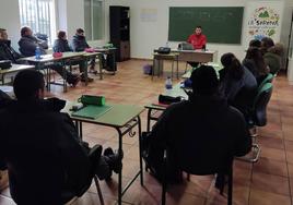 Alumnos de Zalamea durante la impartición del módulo.