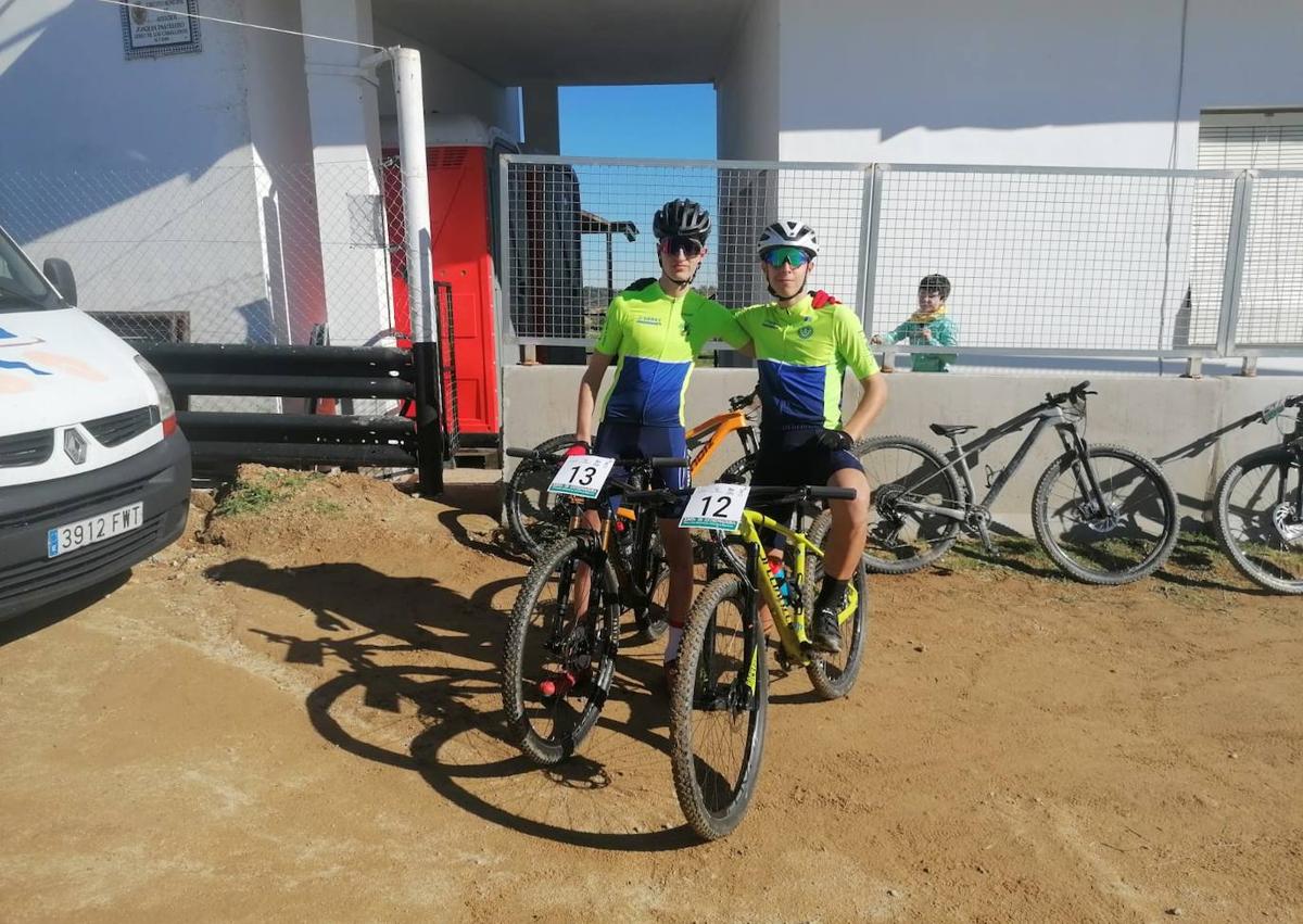 Imagen secundaria 1 - Diferentes momentos de la jornada.