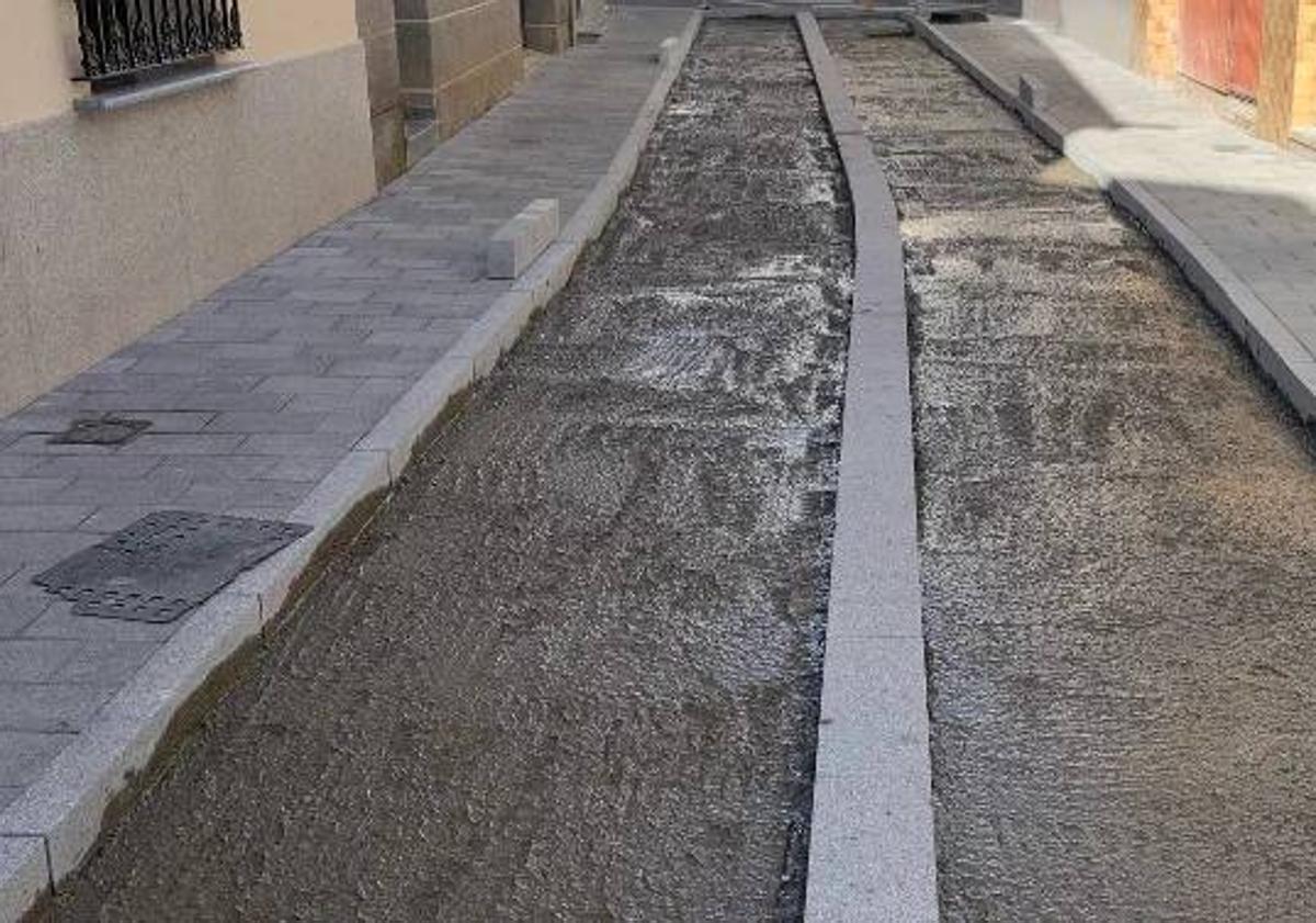 Imagen principal - Inaugurada la calle Cantarranas tras la finalización de las obras