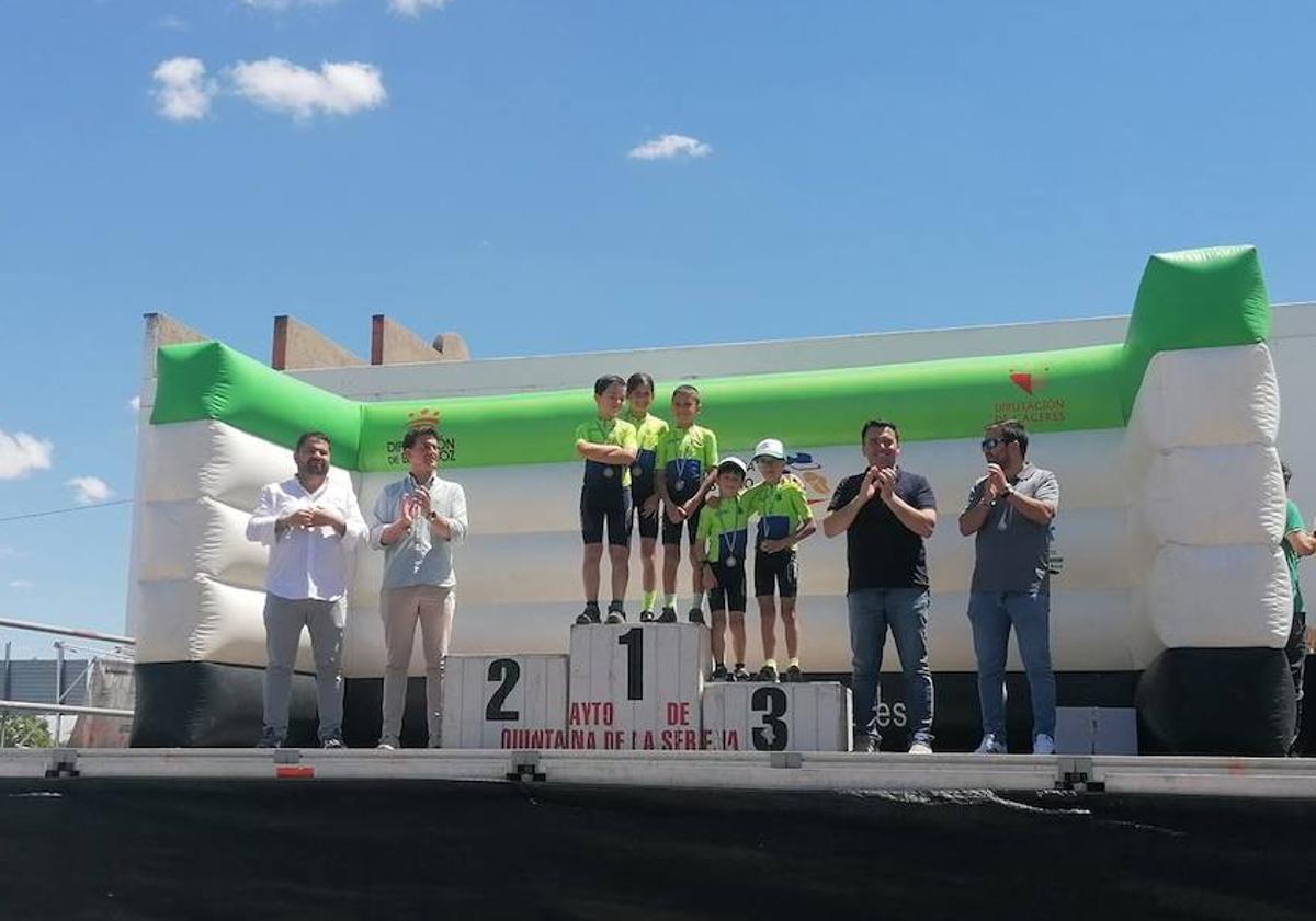 Imagen principal - Nuevo fin de semana de éxitos para la AC Cancho Roano