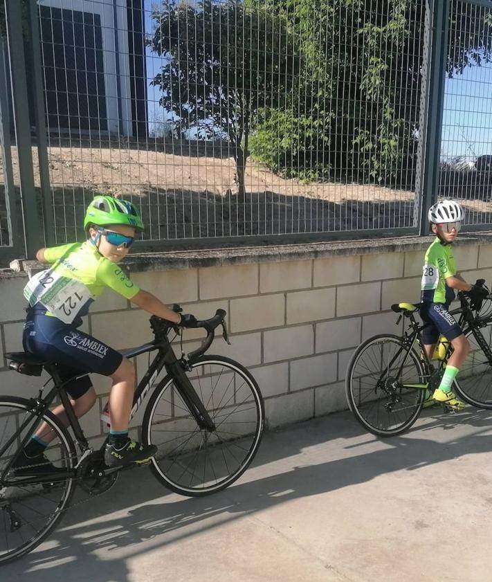 Imagen secundaria 2 - Nuevo fin de semana de éxitos para la AC Cancho Roano