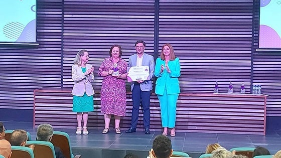El IES Antonio de Nebrija, de Zalamea de la Serena recibe el premio Tomás García Verdejo