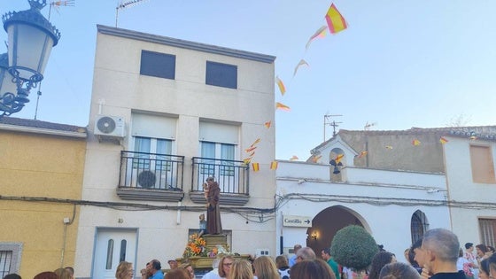 La Plazoleta de la Justicia volvió a engalanarse para las fiestas de San Antonio
