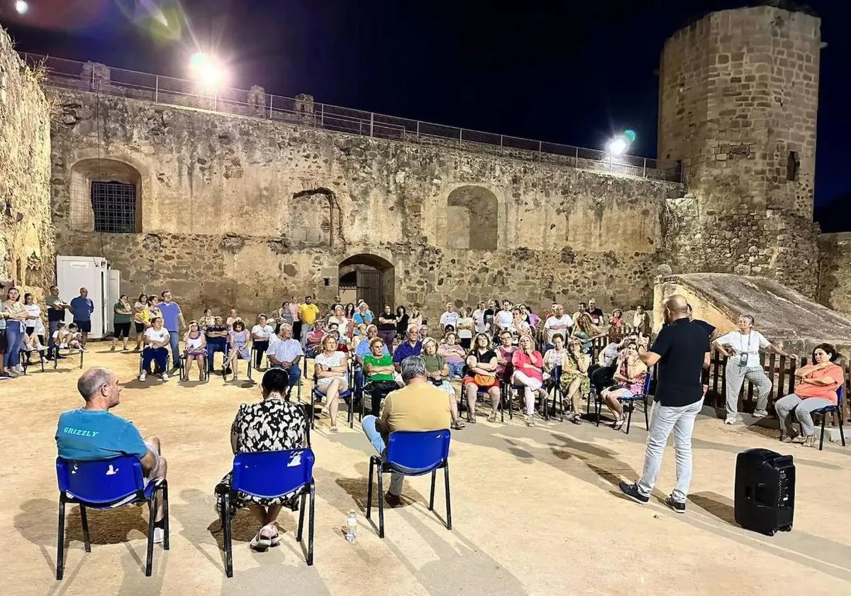 La reunión se llevó a cabo en el Castillo de Arribalavilla.