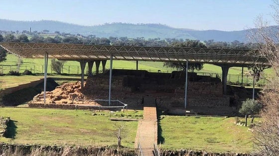 El Yacimiento de Cancho Roano y su Centro de Interpretación cambian al horario de invierno