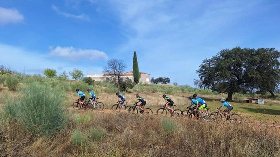 Más de 150 ciclistas participaron en la Copa Escuela celebrada en Docenario