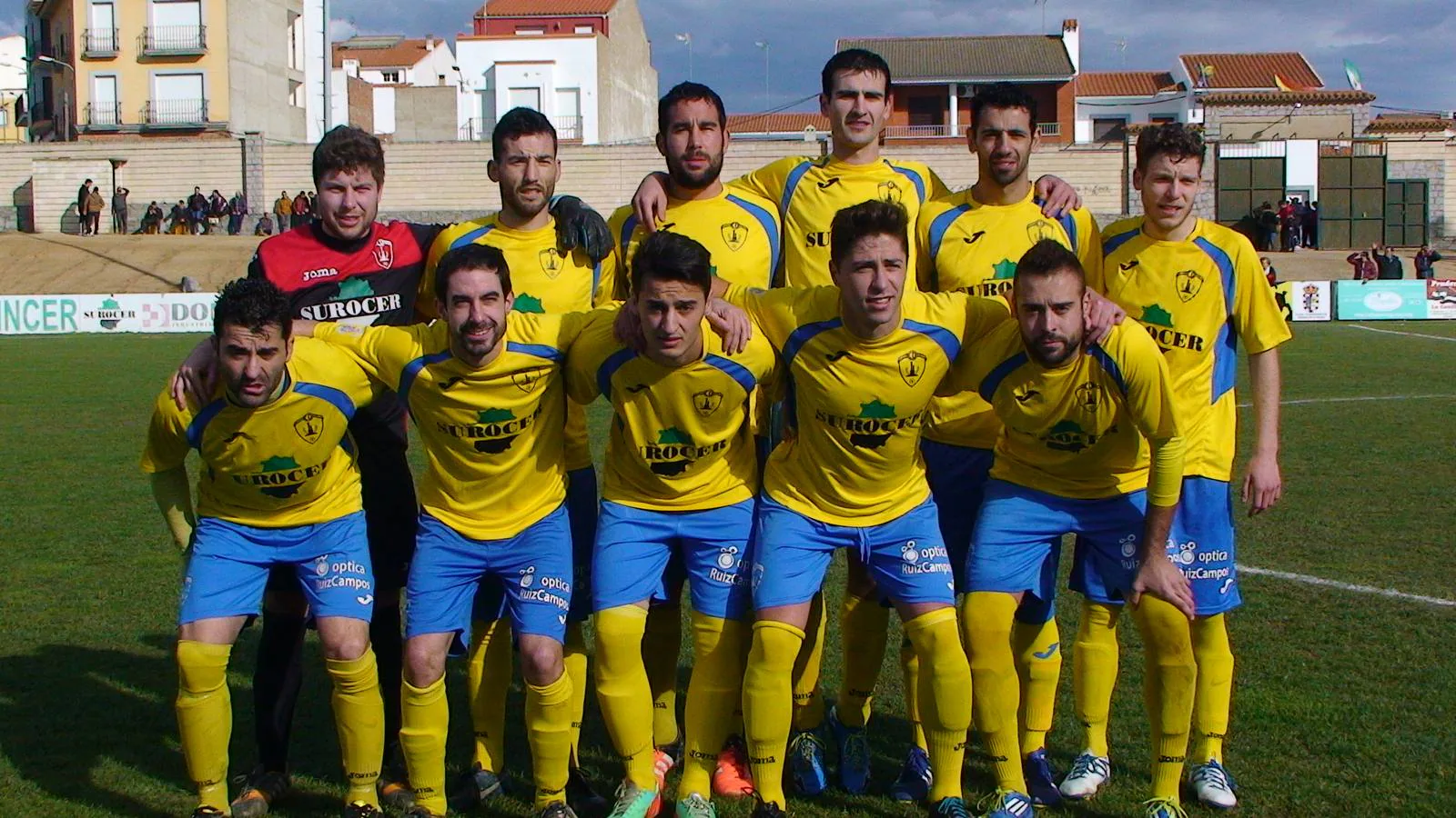 La foto de equipo del Ilipense previa al partido 