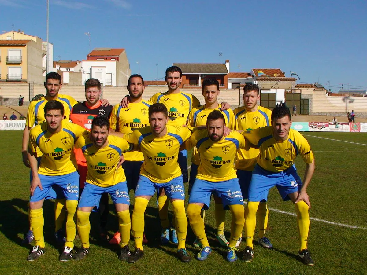 La foto de equipo previa al partido 