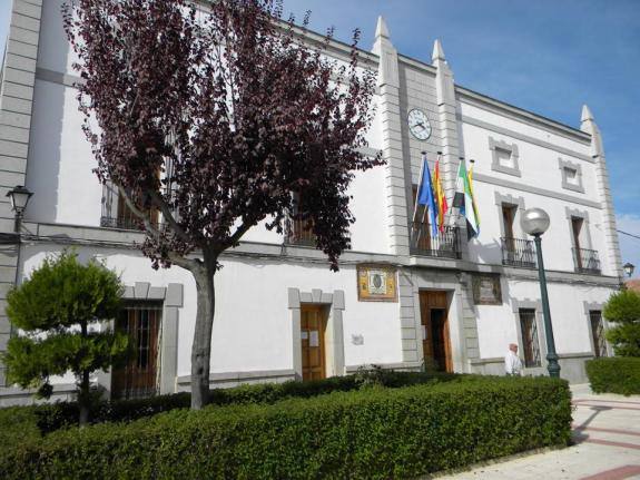 Fachada del ayuntamiento de Zalamea 