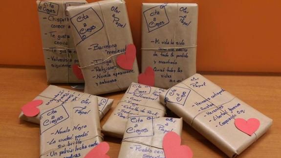 Las novelas para escoger continenen una pequeña pista sobre su contenido 