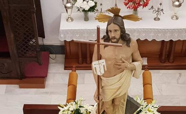 El Cristo Resucitado de Adra no ha podido salir de la parroquia en procesión. 