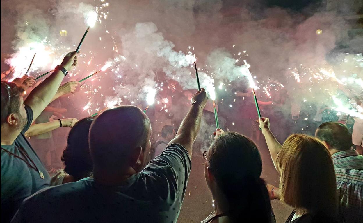 Tradición cohetera en Dalías