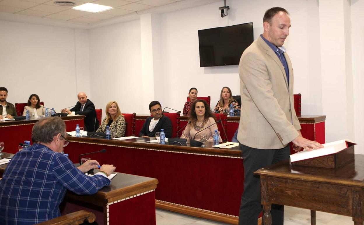 El sueldo de los concejales enturbia la unanimidad en la congelación del IBI