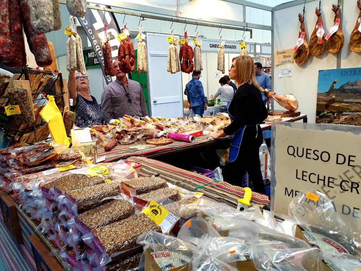 Fotos: Expoberja Alpujarra, un escaparate para el pequeño tradicional