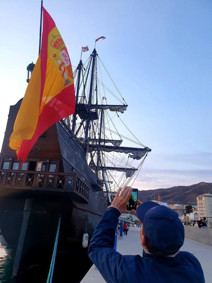 Fotos: Europa, un galón histórico en la ciudad más antigua de Almería