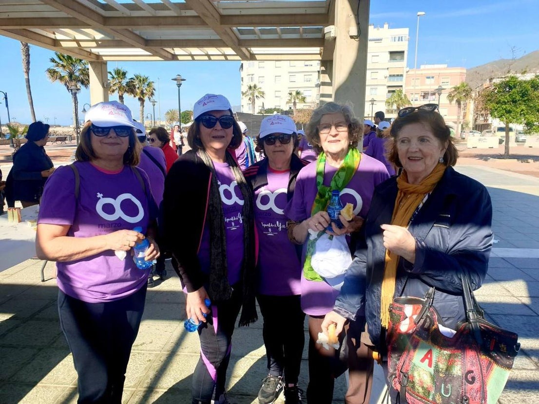 Fotos: Arrancan los actos por el Día de la Mujer en Adra