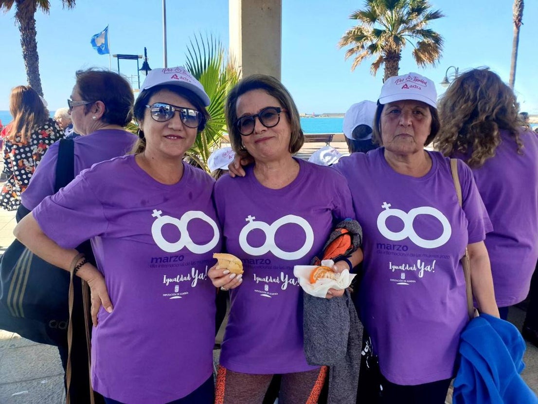 Fotos: Arrancan los actos por el Día de la Mujer en Adra