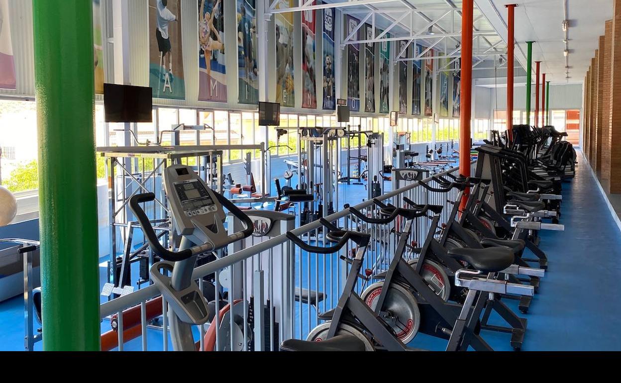 Deportes tomará la temperatura a los usuarios del Pabellón y de la piscina cubierta de Berja