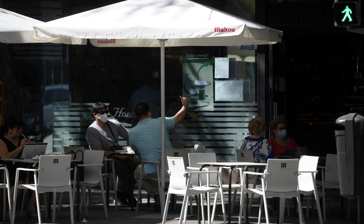 La Junta califica ya de «brote» los casos conectados de Adra tras sumar un nuevo contagio