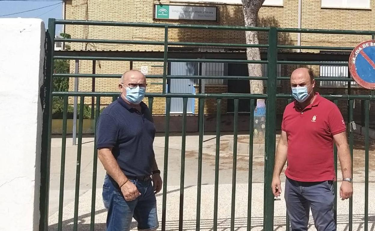 Los concejales Servicios Municipales y Educación. 