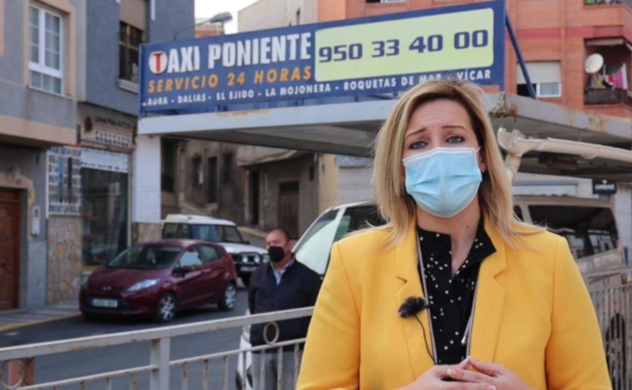 El PSOE pide taxis gratuitos para facilitar la vacunación entre los más vulnerables