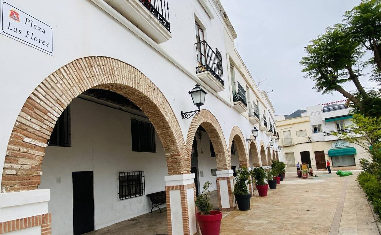 La Plaza de las Flores de Dalías recupera su nombre original