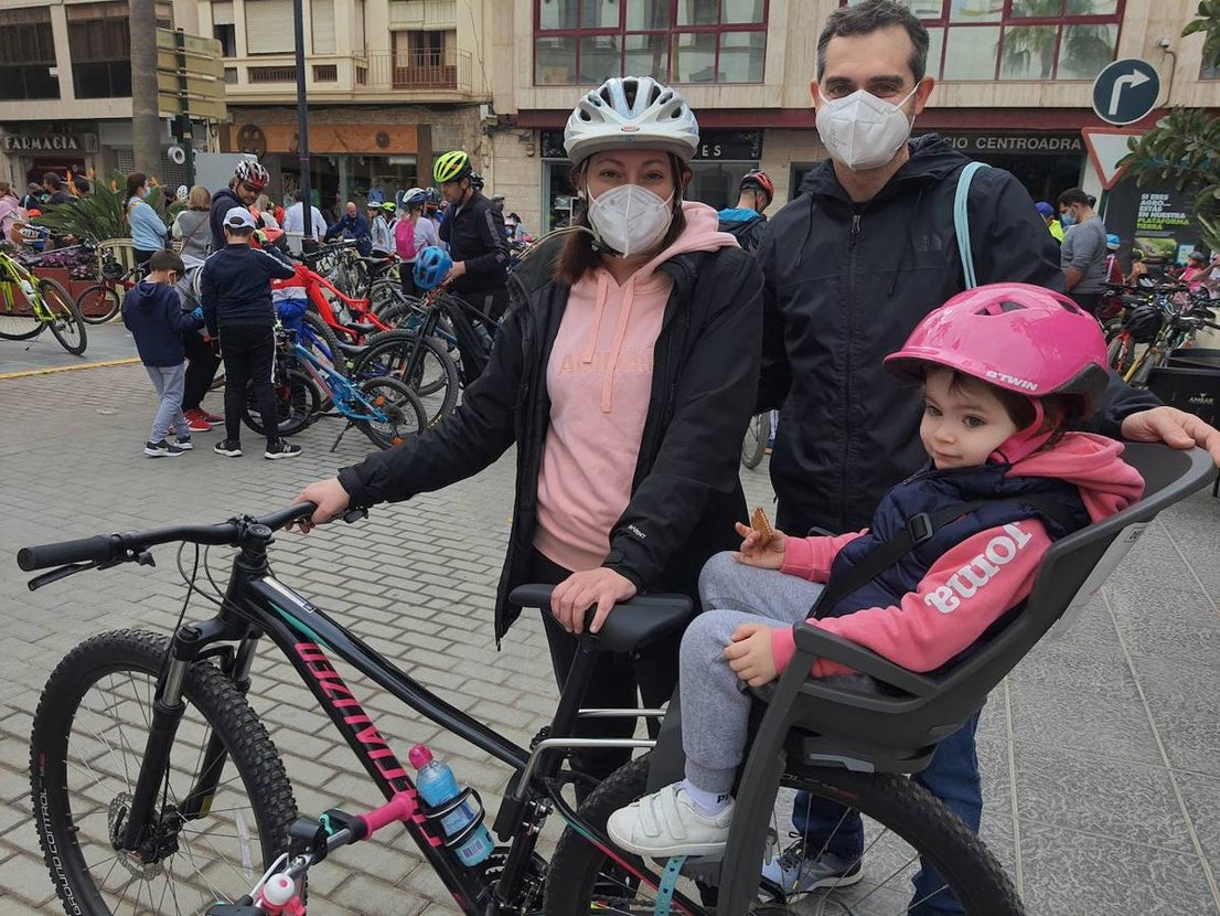 Fotos: La 'clásica abderitana' toma el relevo en Adra