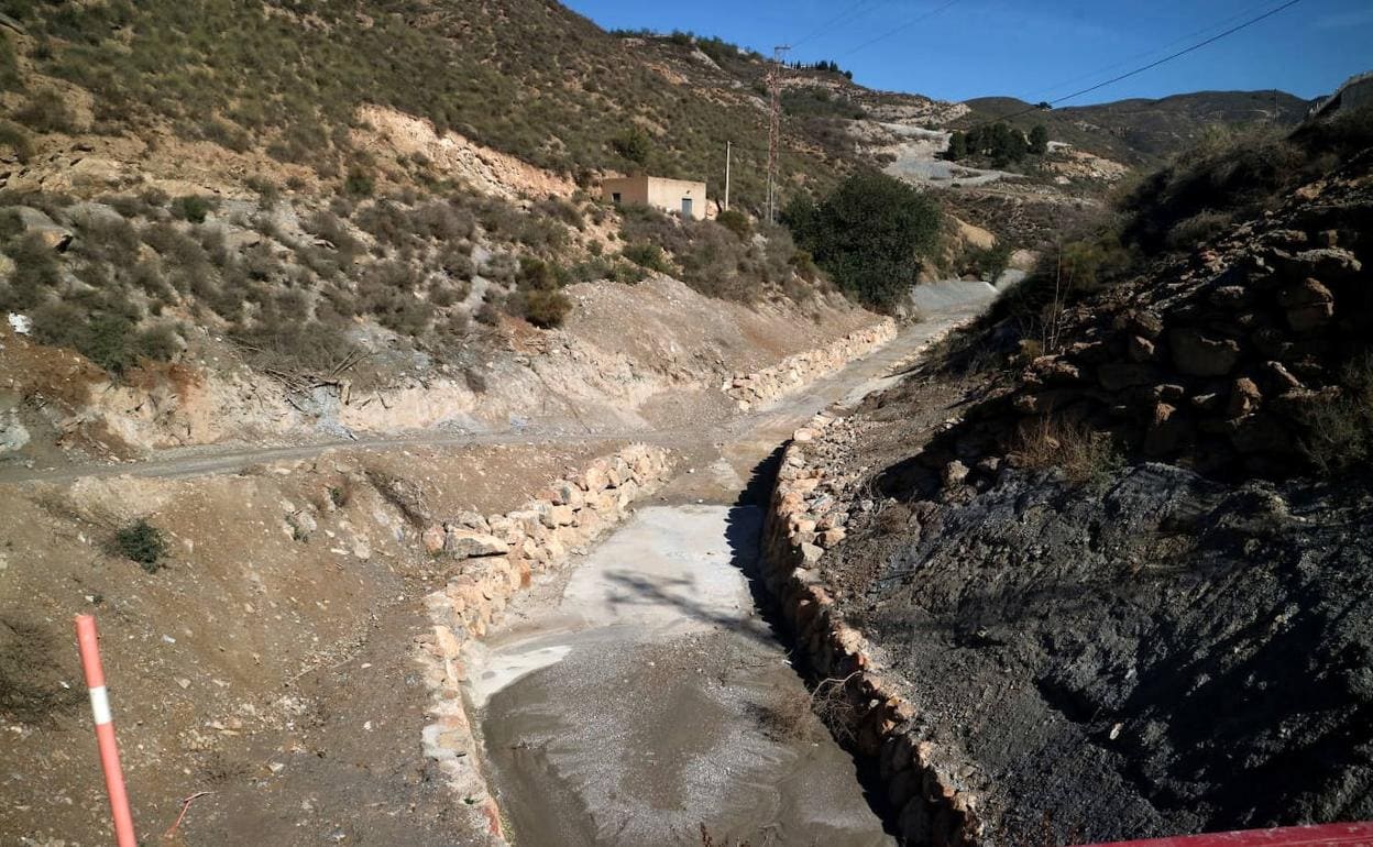 La Junta repara el tramo de tubería del Canal Benínar-Aguadulce en 16 meses