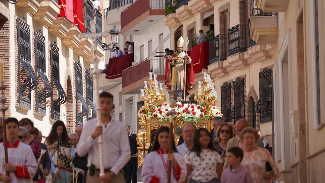 Berja acompaña a su patrona en procesión