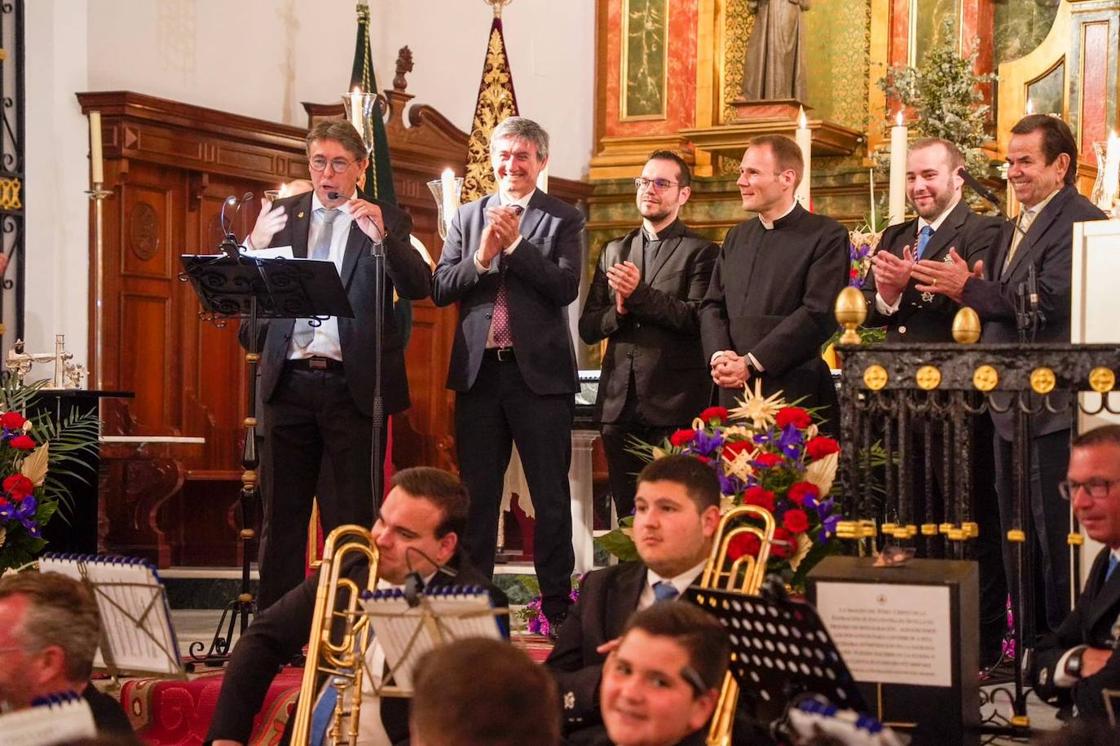 Francisco López pone voz a la Semana Santa de Adra