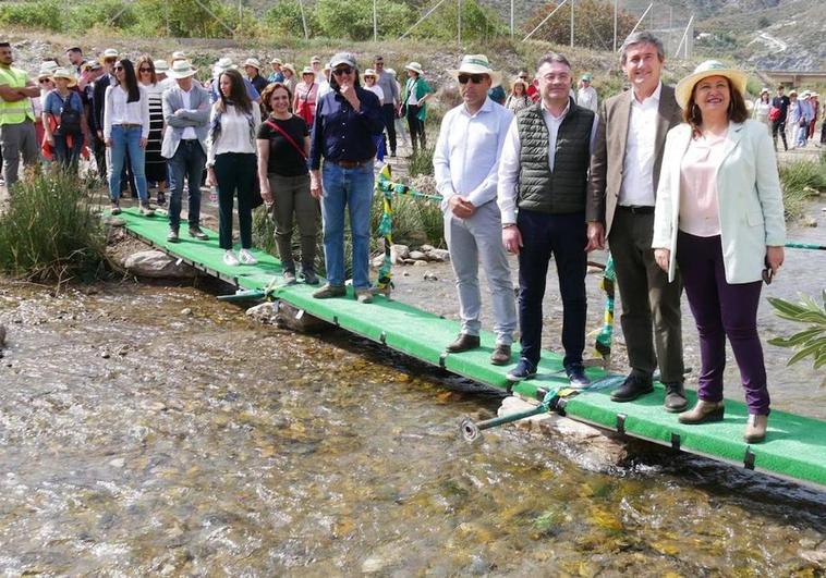 La Junta «rescata» 700 álamos del río Adra