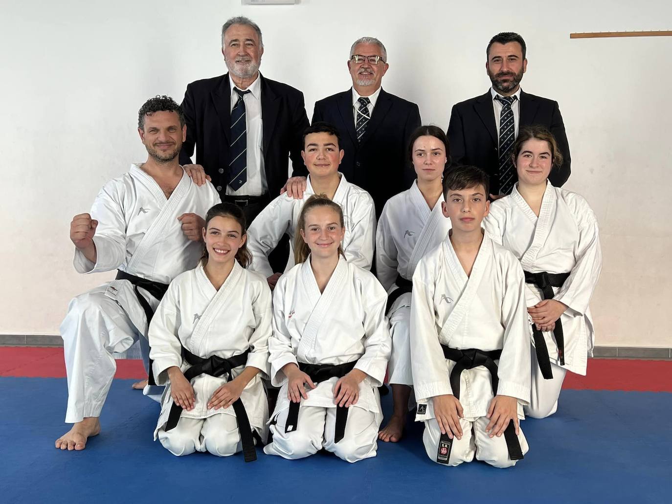 Scorpio eleva a 65 el número de karatecas con cinturón negro