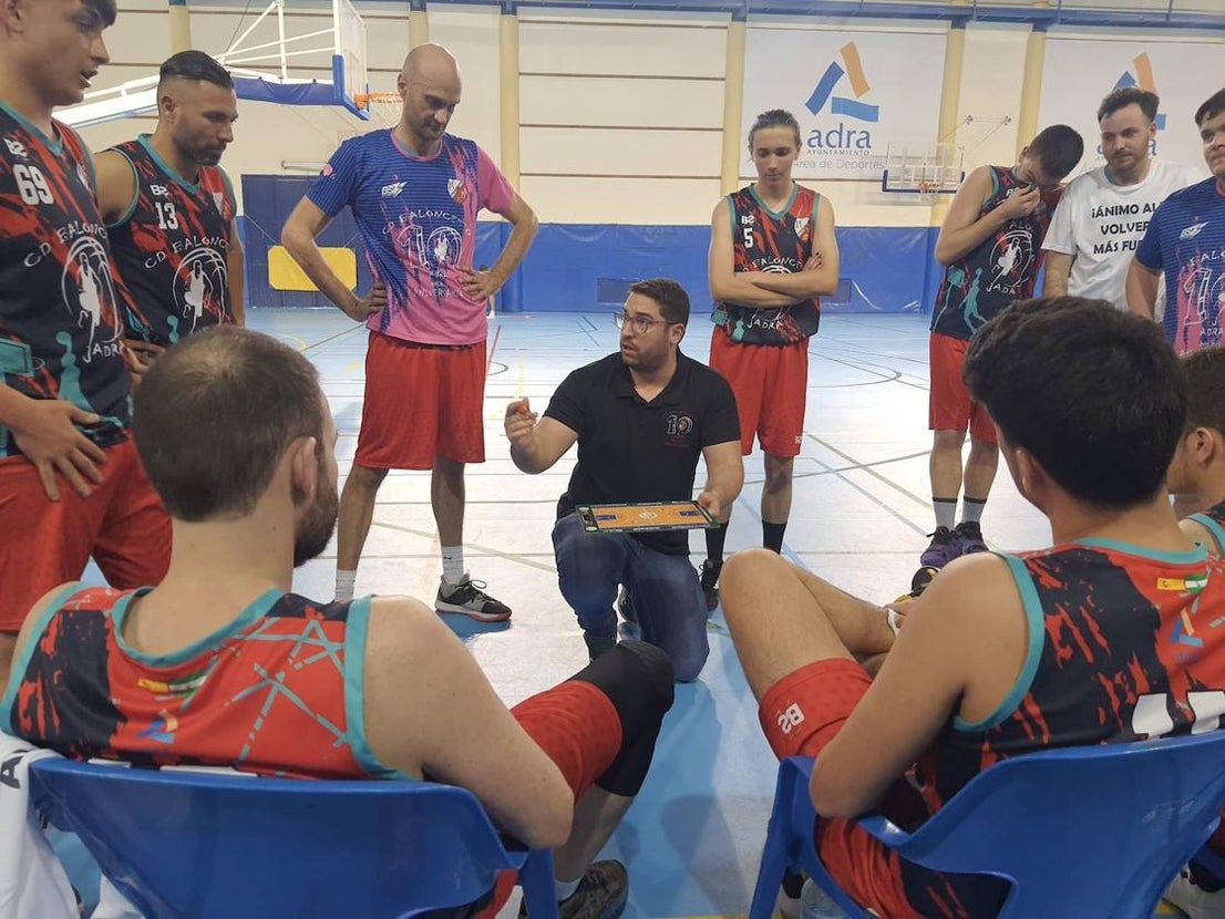 Leyendas del Real Madrid, invitado de excepción a la fiesta del baloncesto en Adra
