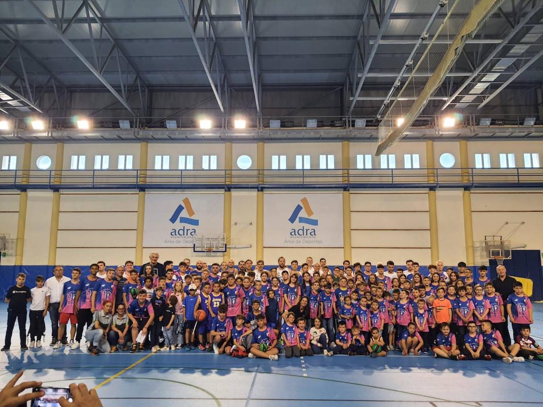 Leyendas del Real Madrid, invitado de excepción a la fiesta del baloncesto en Adra