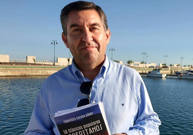 «Hablo de personas que son historia de Adra, pero que no están en los libros de Historia»