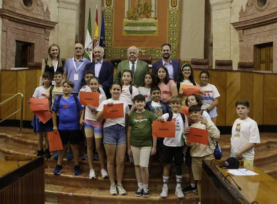 El colegio Mare Nostrum, embajador de Almería en el parlamento andaluz