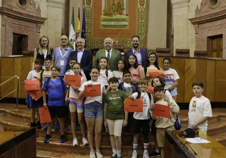 El colegio Mare Nostrum, embajador de Almería en el parlamento andaluz