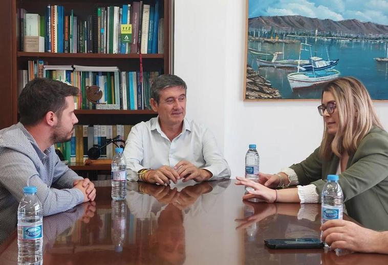 «Seguiremos trabajando desde Adra para hacernos aún más grandes»