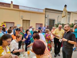 Celín recibe la visita del Padre Rubio