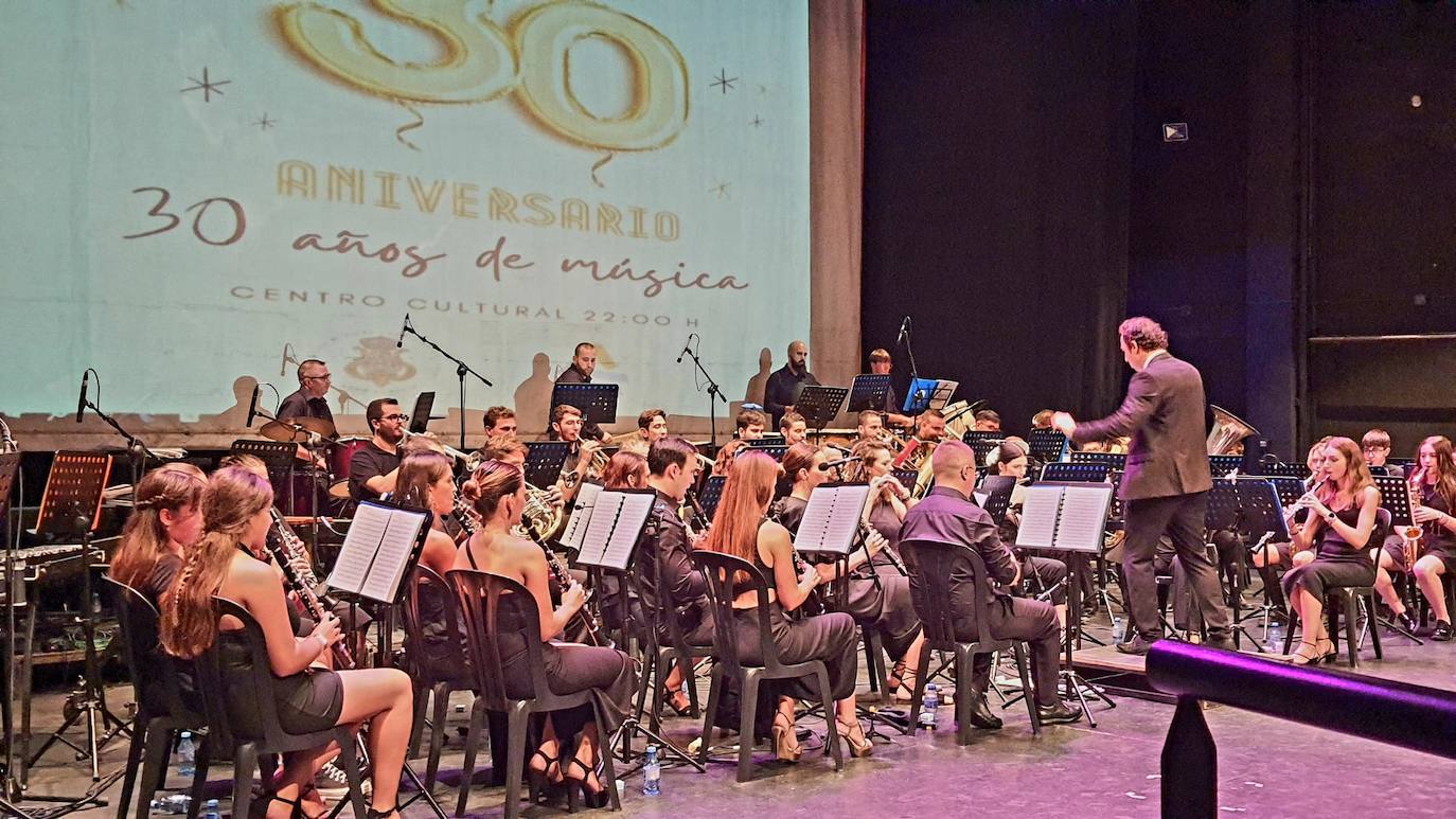 Ortiz de Villajos celebra 30 años de música
