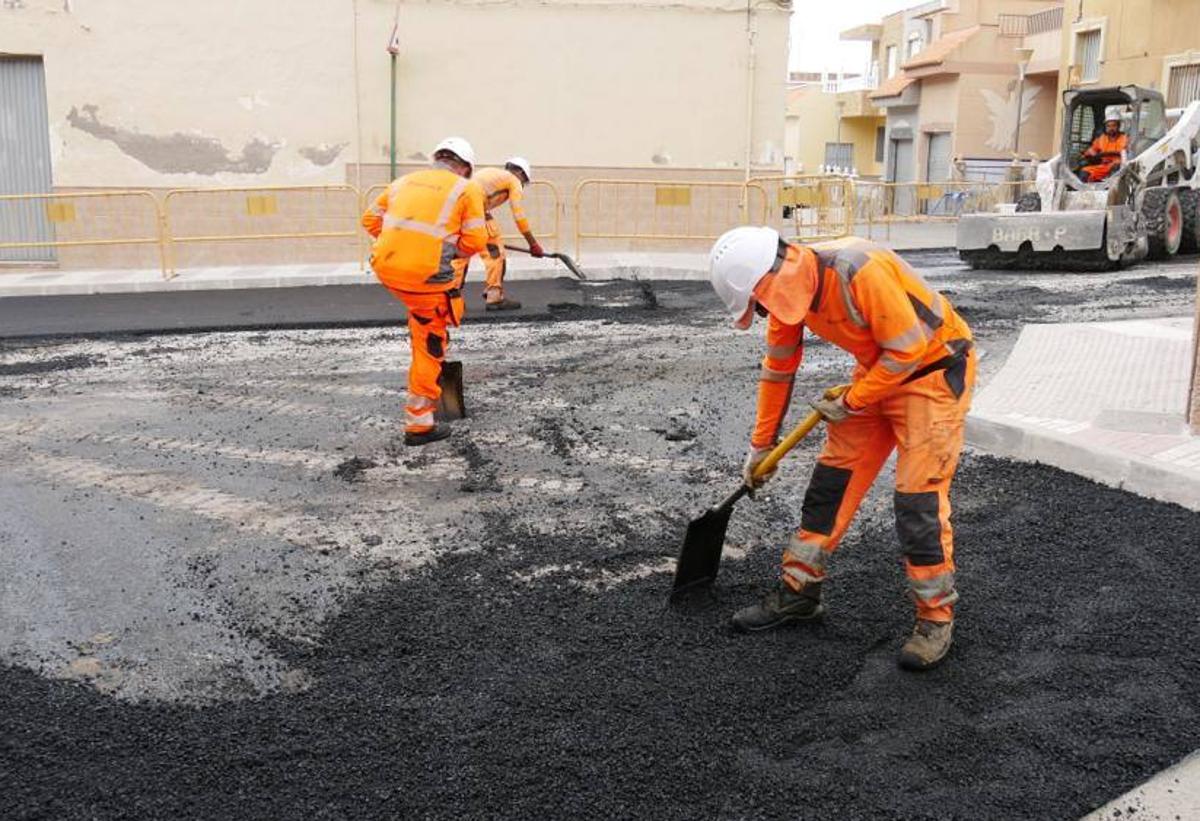 Las obras en las calle Escolares encaran su recta final