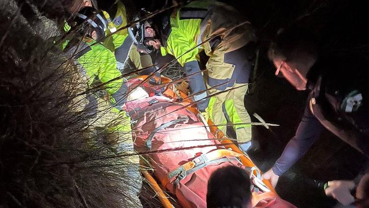 Rescatado un parapentista en Adra tras siete horas de búsqueda