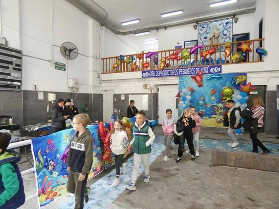 Jornada de puertas abiertas en la lonja de Adra